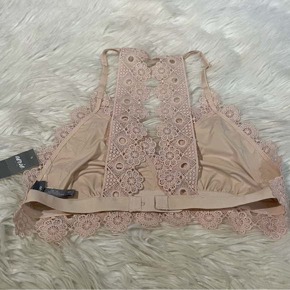 Aerie Floral Lace Racerback Bralette Soft Peach / Nude - Picture 3 of 13